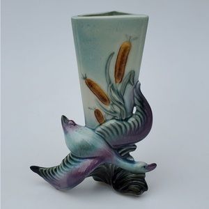 Vintage 1950’s Hull 96 Flying Duck Bird Triangular Mid Century Hull Pottery Vase